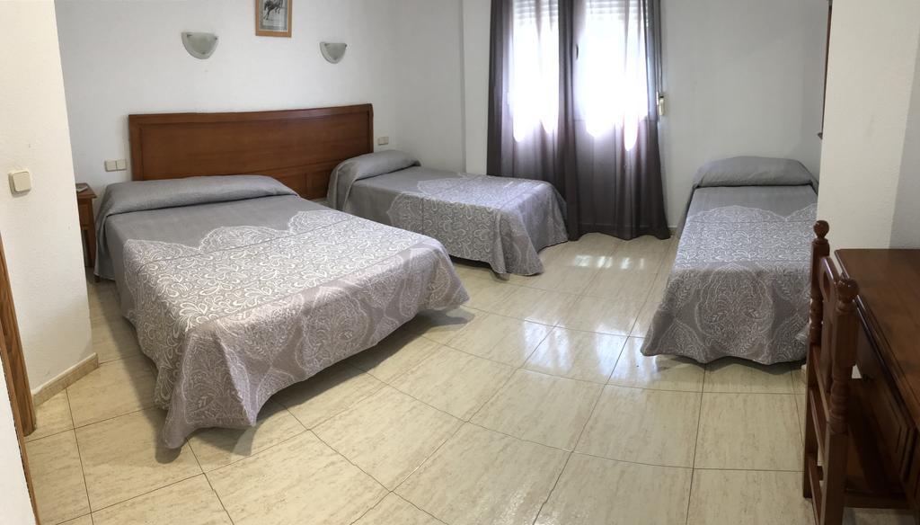 Hostal 82 Olías del Rey Quarto foto