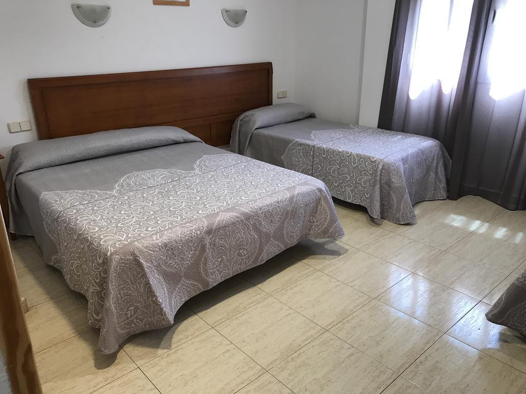 Hostal 82 Olías del Rey Quarto foto